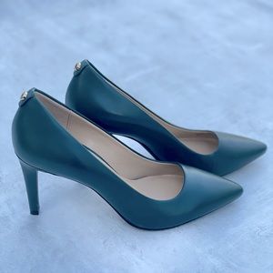 Michael Kors Heels - Leather, Size 7, Green